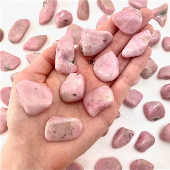 Tumbled Rare Thulite Stone - Picture 1 of 1